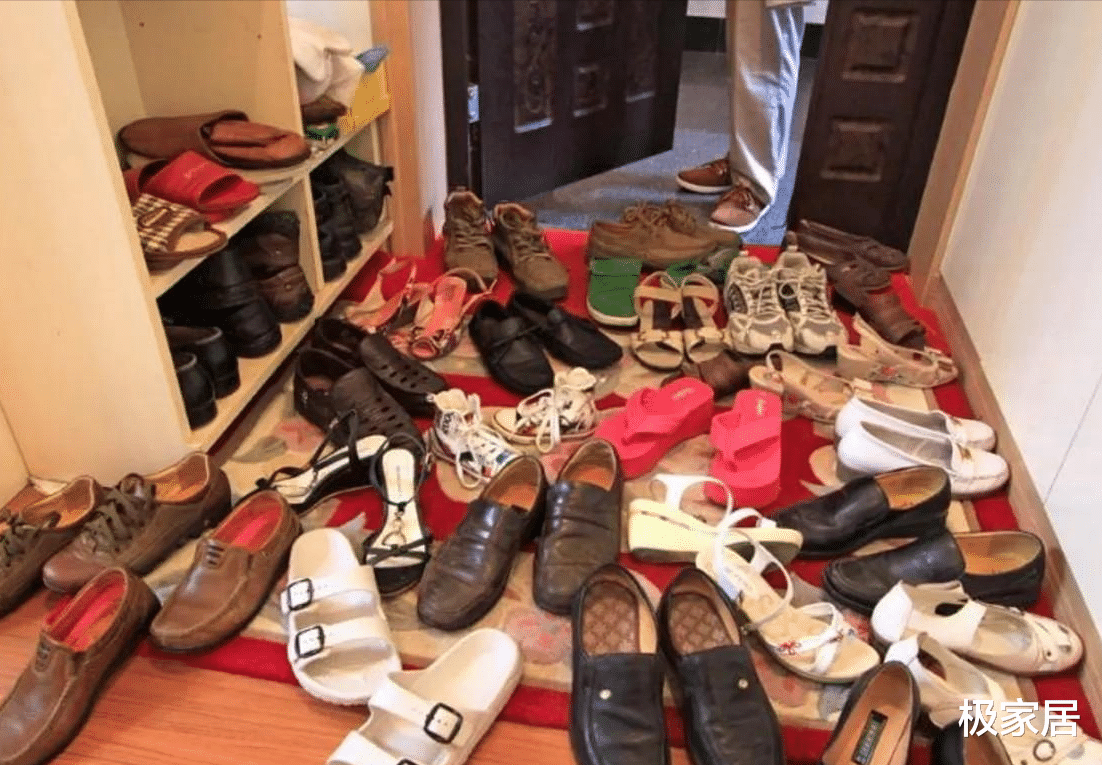 看过无数“凌乱的家”,我发现了贫穷家庭的“通病”,太真实了