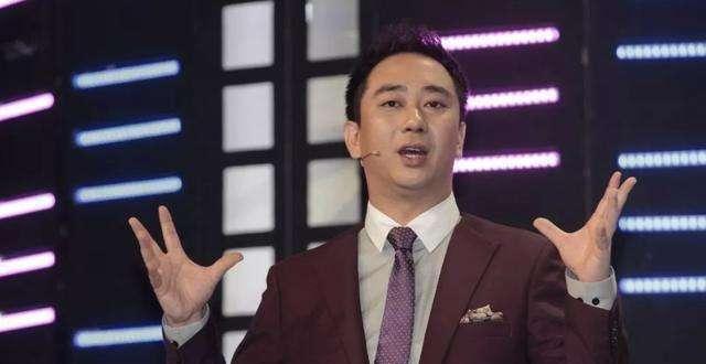 王自健|相声演员郭德纲在受反三俗冲击之时王自健创作《我爱郭德纲》力挺