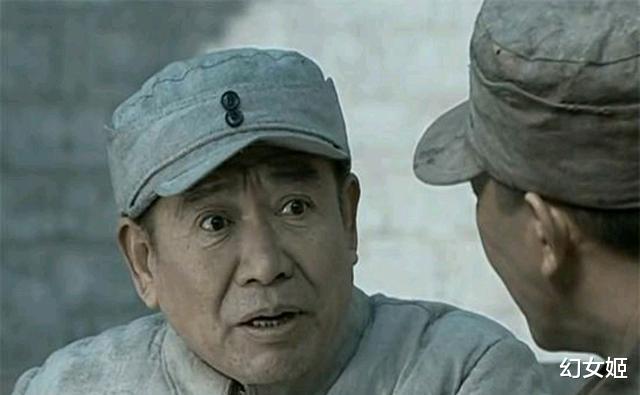 李云龙送给楚云飞的佐官刀,到底有多贵重