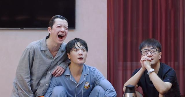 快乐再出发第二季|打卡东北澡堂,再现猜歌词名场面,《快乐再出发2》才播2期就封神