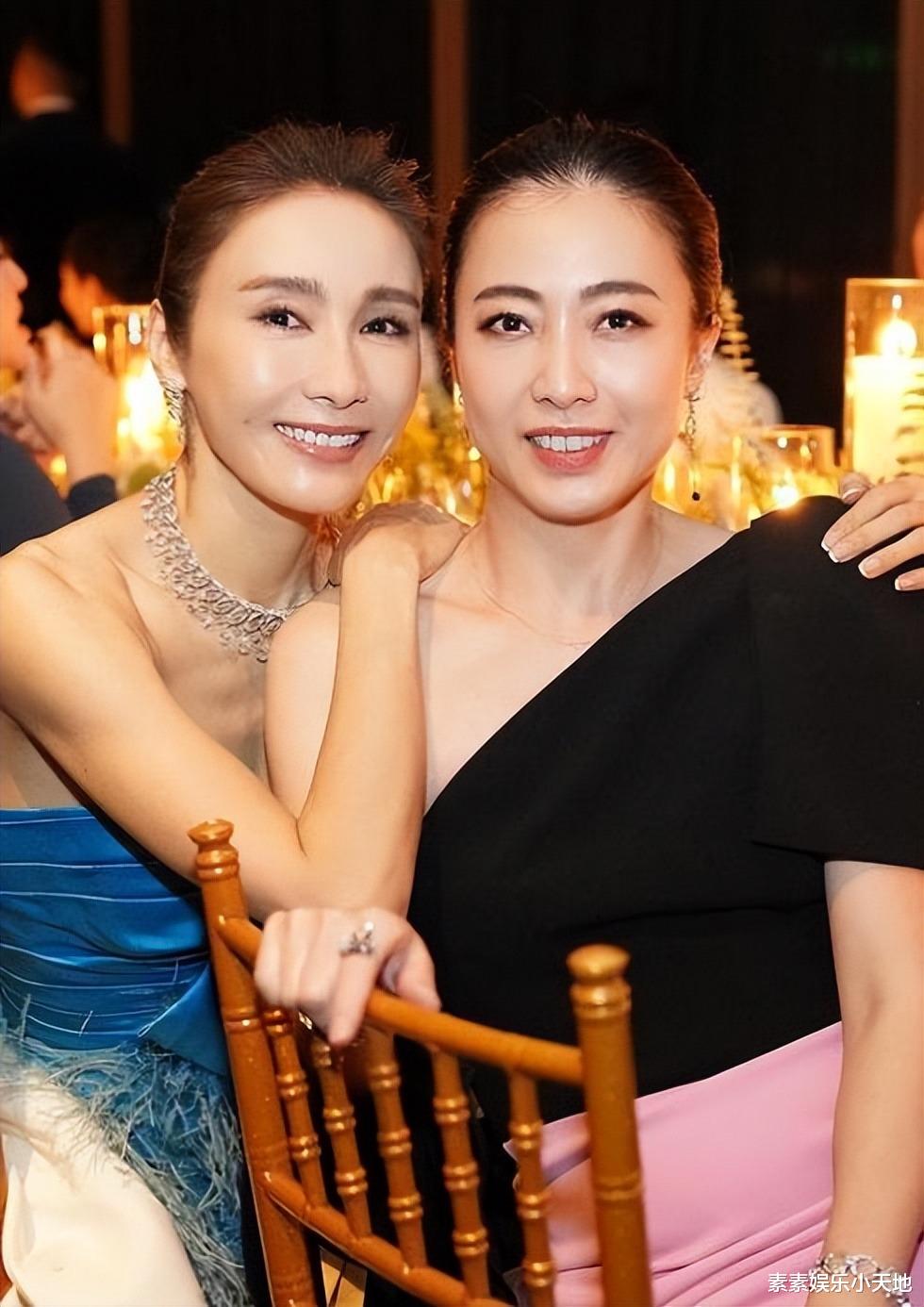 沈月|何超欣 沈月参加富豪名媛聚会,与甘比和郑志刚太太同框合影
