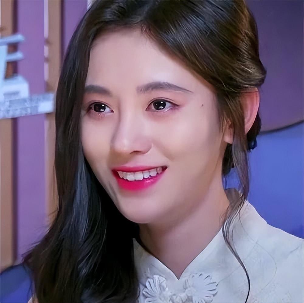 赵丽颖|失去精修后的明星，刘亦菲不仙了，赵丽颖不萌了，鞠婧祎：被骗了