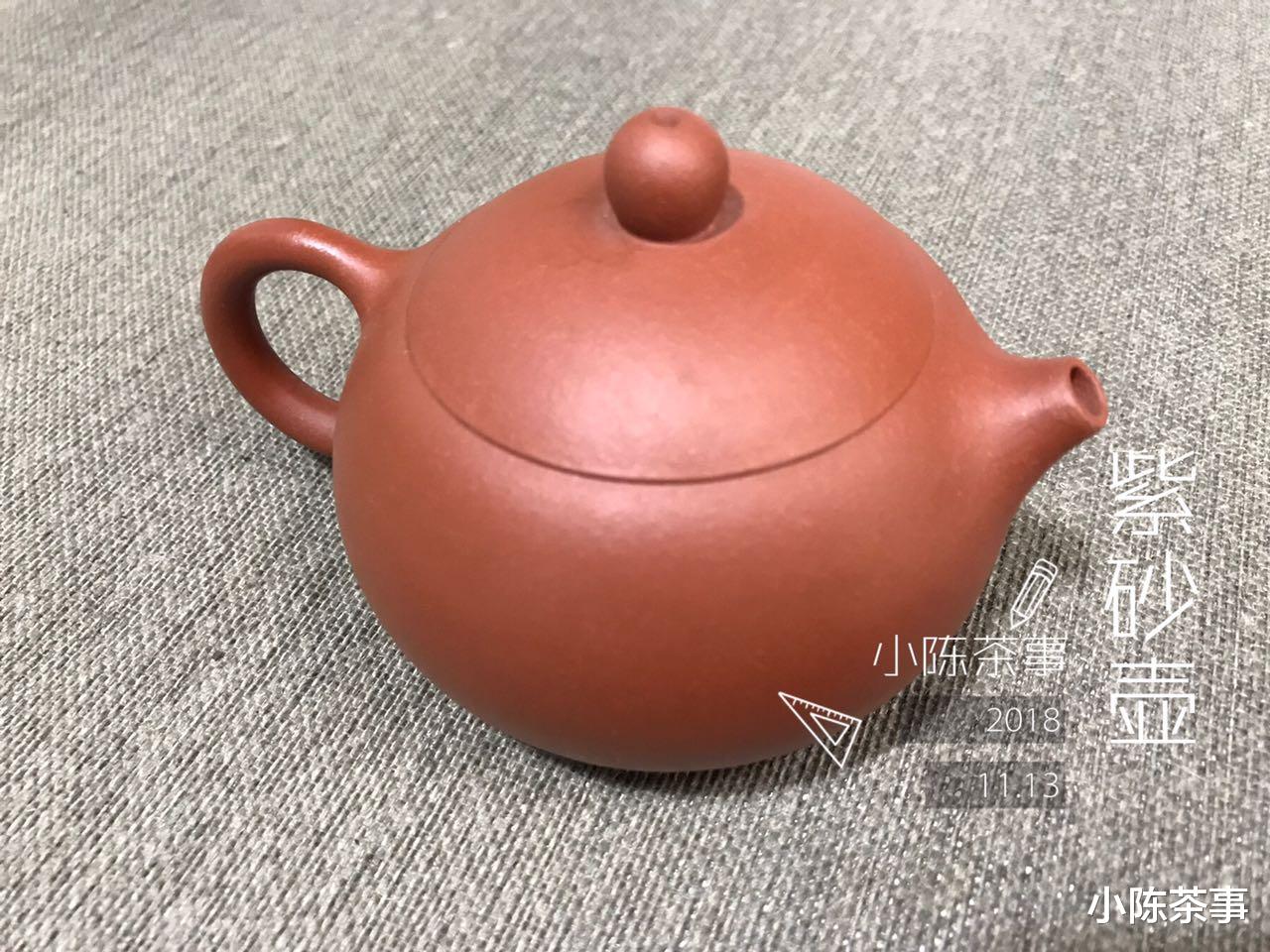 |紫砂壶那么好,为什么茶掌柜大多是用盖碗泡白茶,而不是紫砂壶?