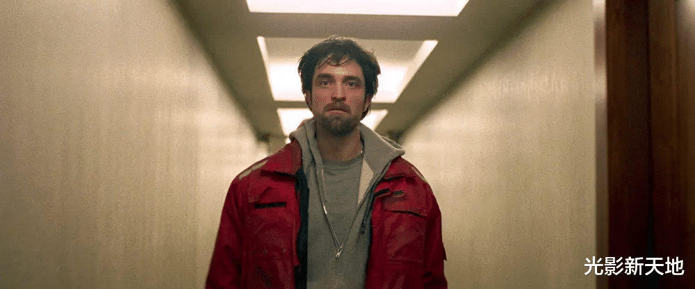 新蝙蝠侠|《新蝙蝠侠》幕后曝光:打斗都是做样子,骑摩托车用了替身