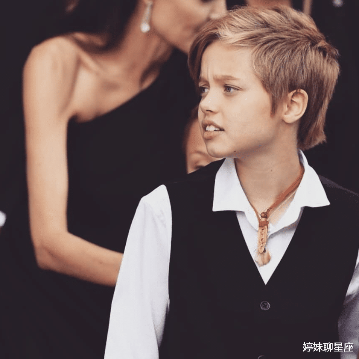 皮特|?美少女希洛:像朱莉也像皮特,父母闹离婚6年,她还是小公主