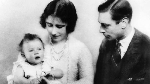 “英国昏君”或“改变世界的君主”,查尔斯三世将如何定位新角色