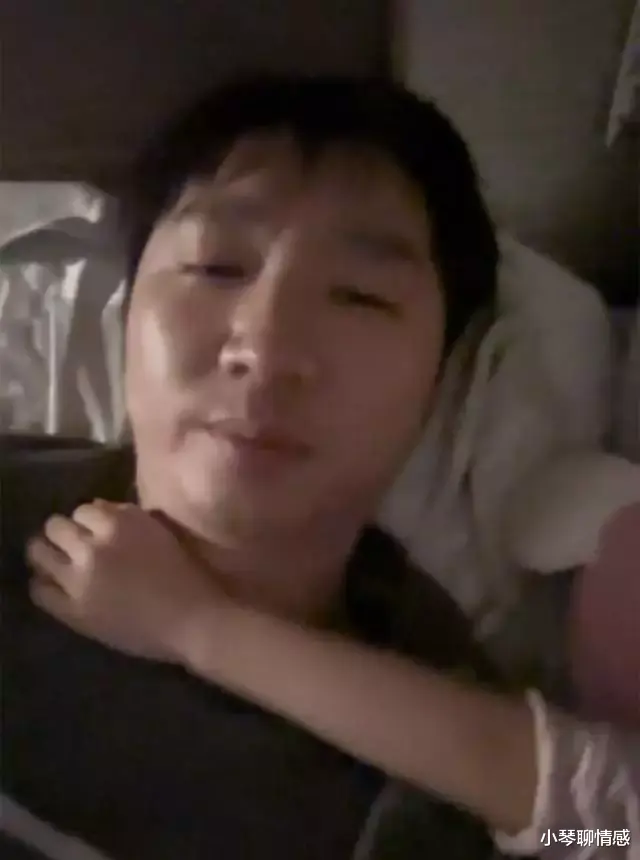 胡慧中|陈佩斯儿子一家6口确诊!因无人照顾四个儿女,两小时后退烧