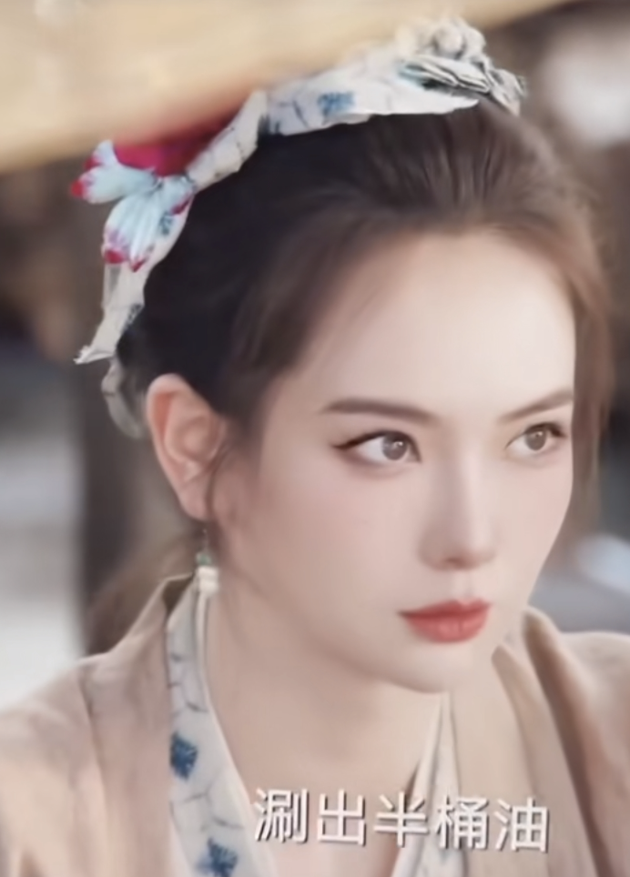 戚薇|戚薇新剧无滤镜,面部臃肿被吐槽是黑糙皮,本尊开少女滤镜自侃