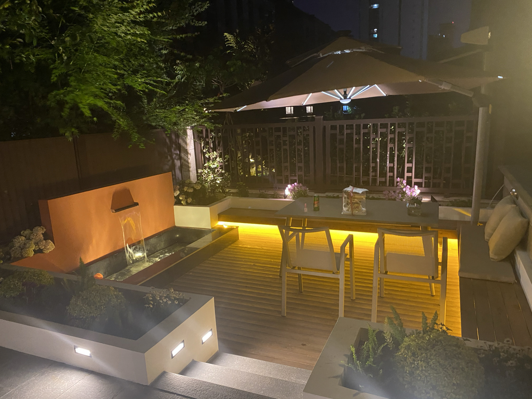 绣球花|一楼60㎡小院，向下挖地40cm，打造成下沉式的庭院花园，非常好看