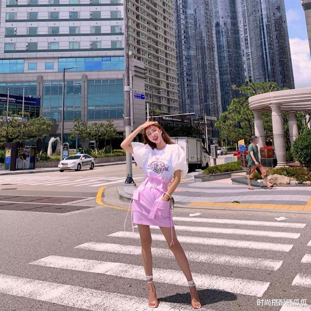 夏天穿“凉鞋”，建议避开这3种“廉价款式”，看着邋遢还没品味