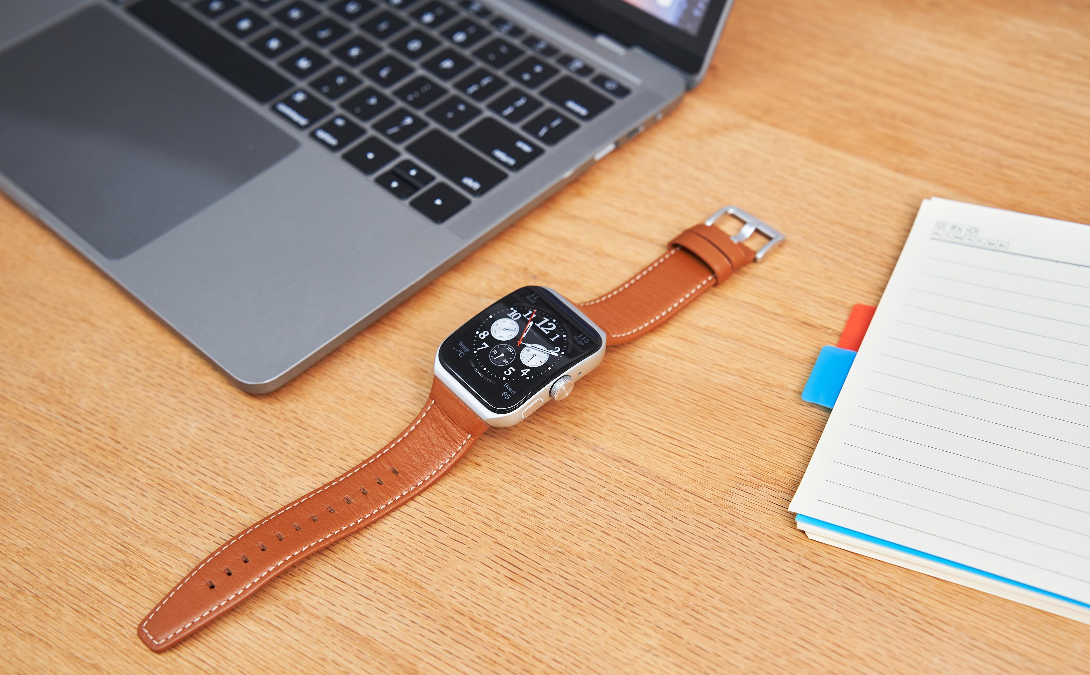 蒂姆·库克|差价4300元！当苹果最强遇到国产最火，这两款智能手表如何选？