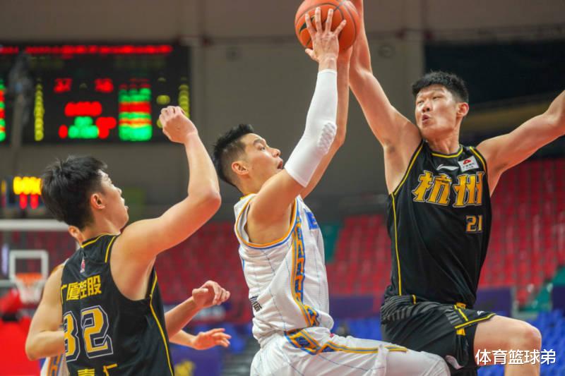 林书豪|林书豪成北京新的核心，这次他就要助北京再攀新高，也就是夺冠