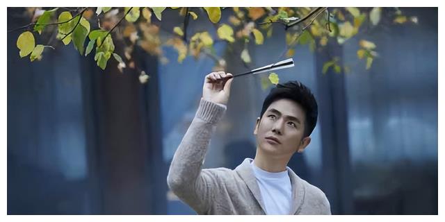 娱乐圈|当过老师的七位明星,表面是演员,实际娱乐圈一半都是他们的学生