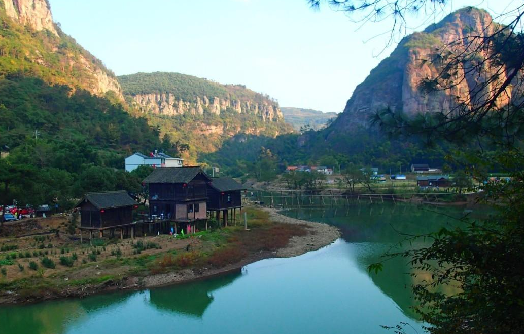 |绍兴鉴湖：作为浙江省很著名的湖泊之一