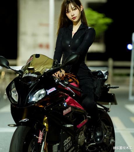 明星素颜|2600W的痞幼晒素颜无修照翻车，网友：睁眼说瞎话，门墙都变形了