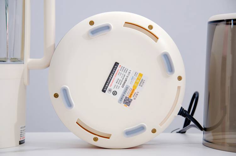 破壁机|高颜值、多功能、低噪声——七彩叮当静音破壁机