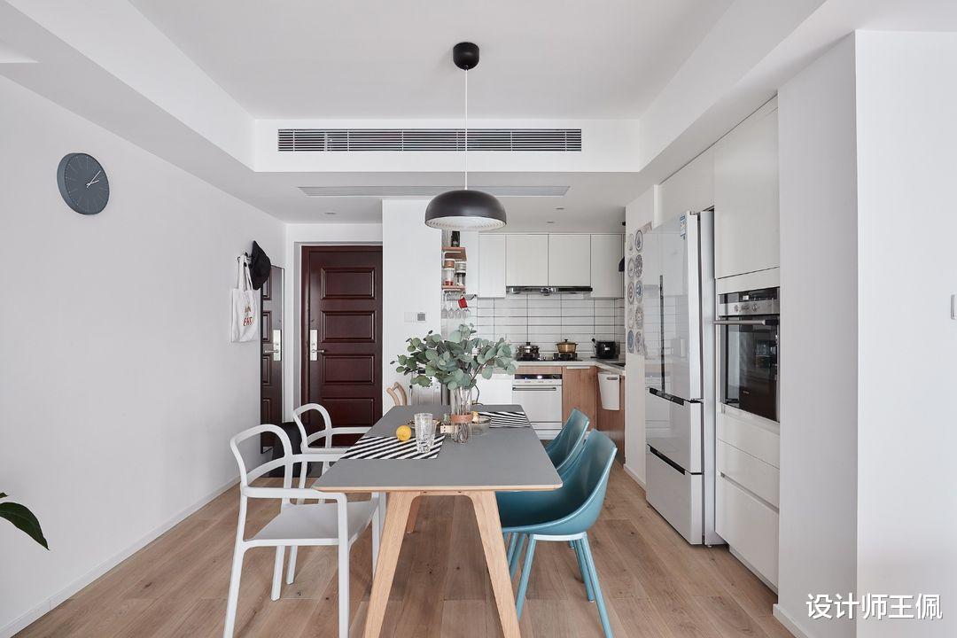 空间布局超不合理的小户型，改造之后好独特，堪称装修典范