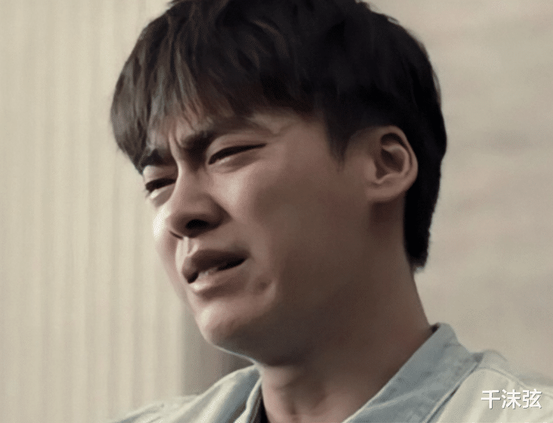 李易峰|曝李易峰准备出国!向粉丝报平安,工作室解散只剩一位助理跟随