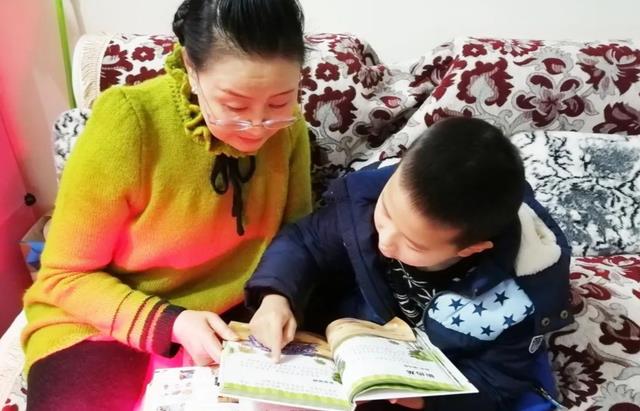 学霸|什么家庭容易出“学霸”?榜首父母职业出乎意料,也在情理之中