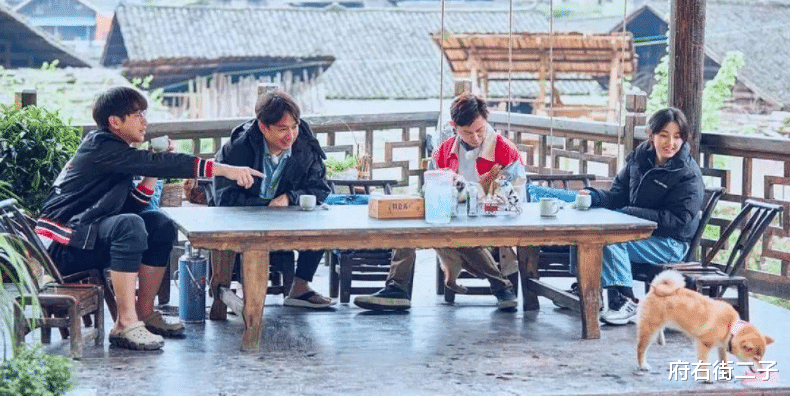 彭昱畅|一个院子,厨子当家,狗吠人闹,向往的慢生活