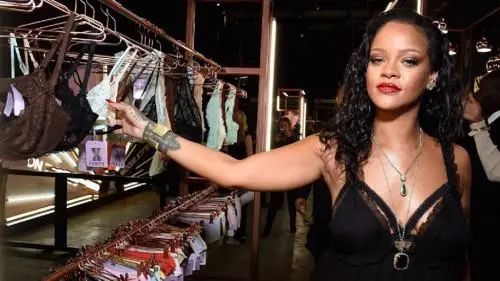 蕾哈娜|5年不发新歌，估值还能近200亿！全球最壕女歌手蕾哈娜要IPO了