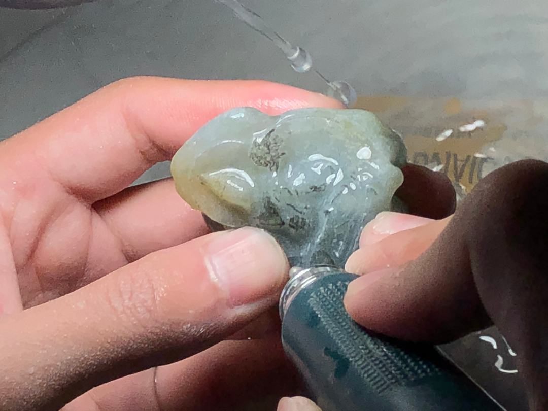 雕刻|玉雕度母|动静之间，观众生诸相无常。