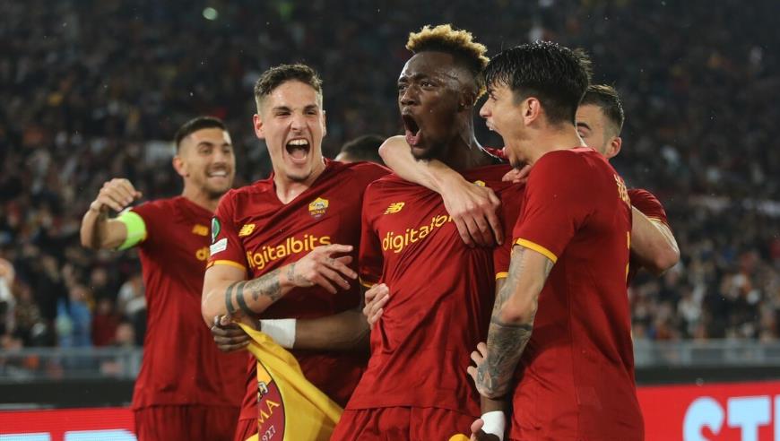 费耶诺德|爆冷夜1-0、3-1、0-0！欧战4大热齐倒下，诞生4大历史，穆帅稳了