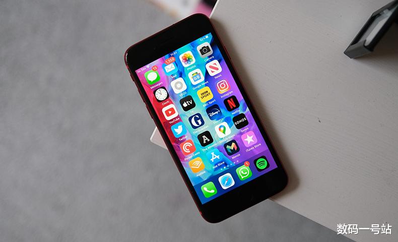 iPhoneSE|iPhone SE3最早于2023年发布，搭载5.7英寸刘海屏，惊不惊喜？
