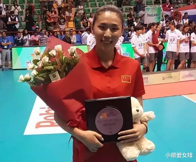 女排|女排一“王牌选手”入队！实力与美貌并存的她，却给蔡斌惹来麻烦！