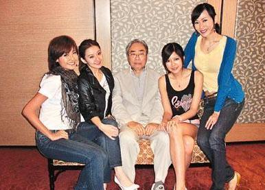 爷孙恋|“爷孙恋”男主去世,小女友无人现身:风流一世,最后成工具人?