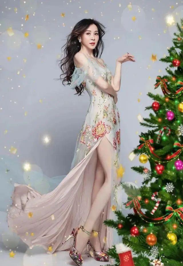 杨幂|54岁萧蔷新恋情!12段情史皆失败,身材火辣,被嘲不看脸就行