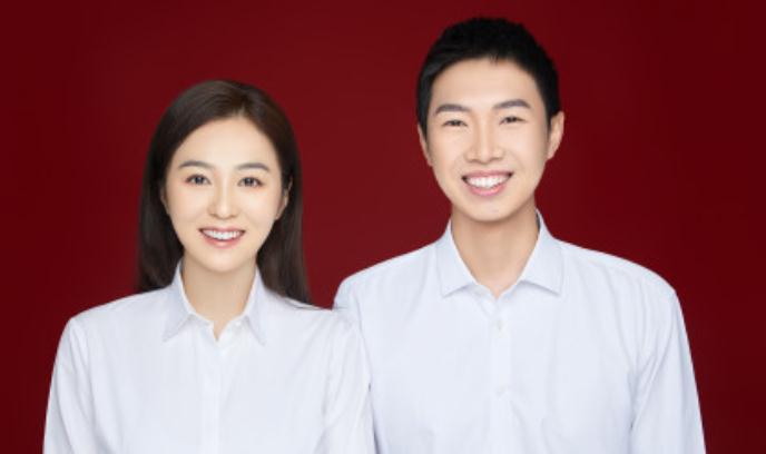 求婚|脱口秀演员官宣结婚！求婚曝光单膝跪地好浪漫，曾在节目中表白