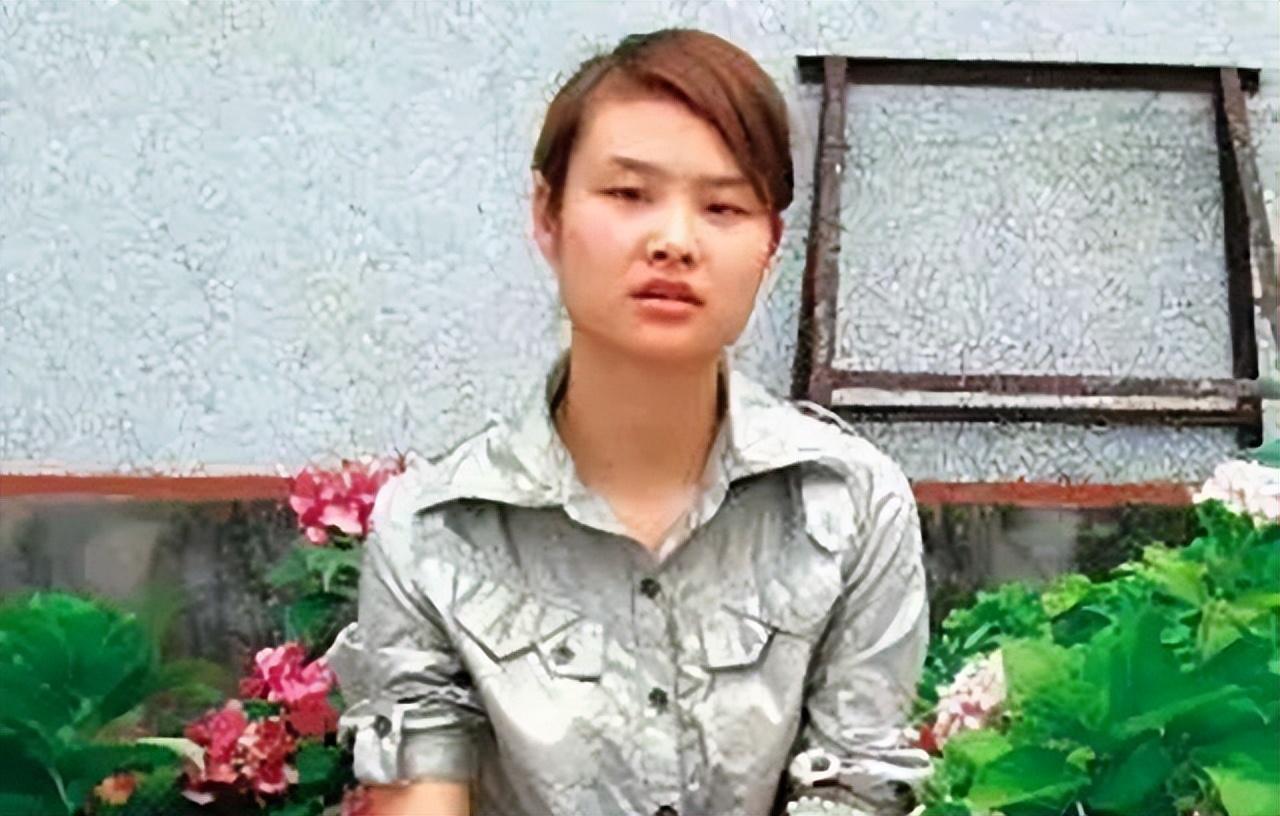 2009年,宾馆女服务员邓玉娇不堪骚扰而刺死官员,今已结婚生子