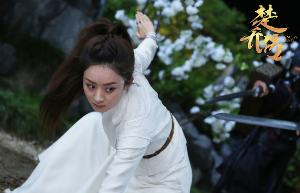 肖战|《凤隐天下》即将开拍,狗仔曝肖战担任男主,女主来头更大