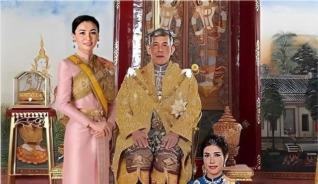 王楚然|泰王全家出席活动，帕公主寸头出镜超帅气，诗妮娜去向成谜？