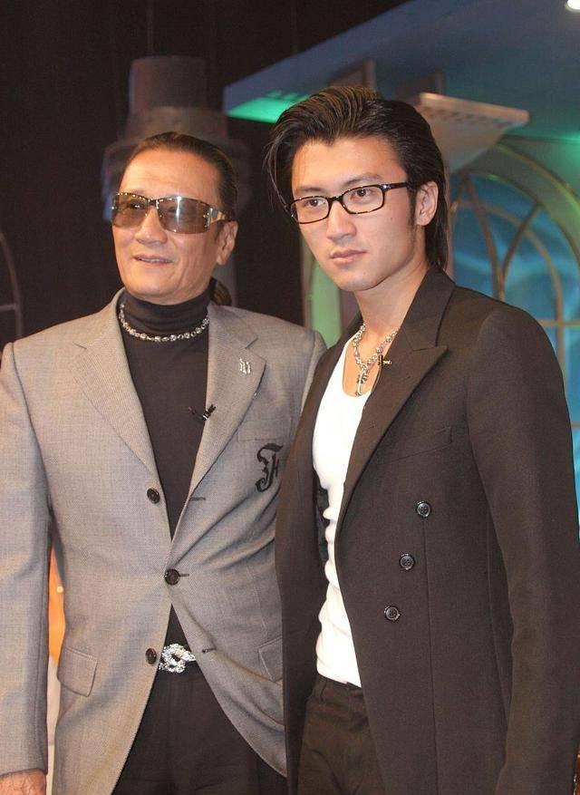 谢贤|85岁谢贤首获金像影帝，被林家栋搀扶上台，3年前获得终身成就奖