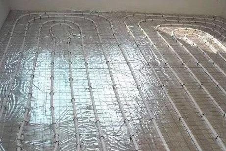 地暖已经慢慢被淘汰,越来越多家庭选择这种,省电又容易安装