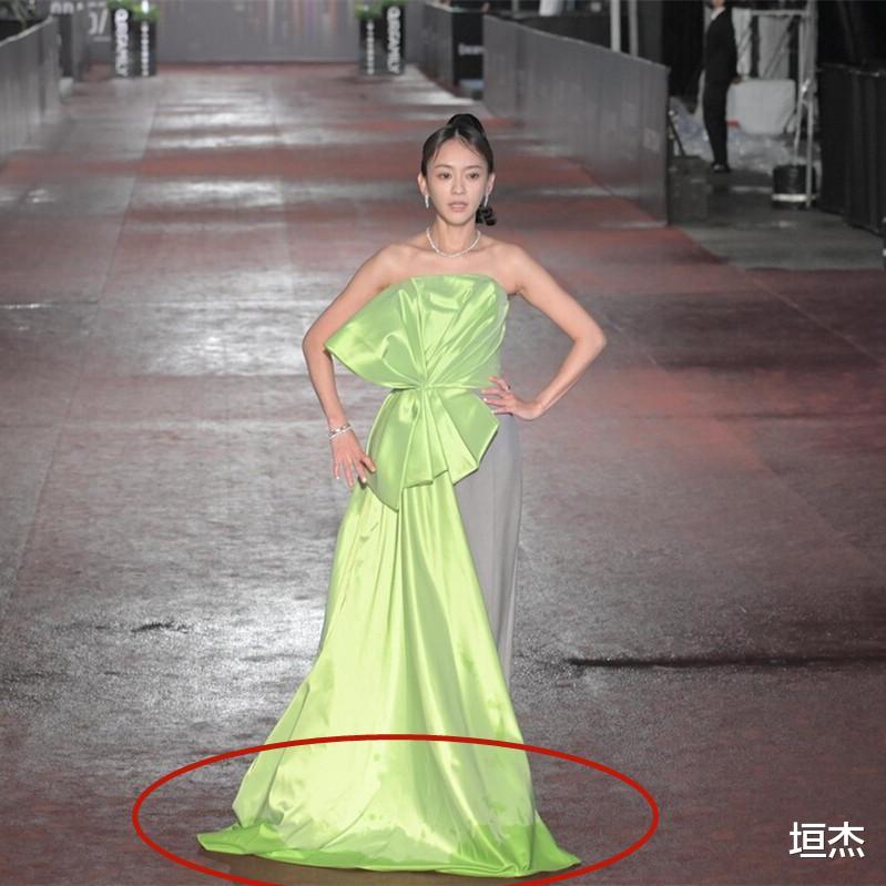明星|台湾金钟奖红毯拉垮!场地淹水,裙摆浸湿,女明星趟过污水拗造型