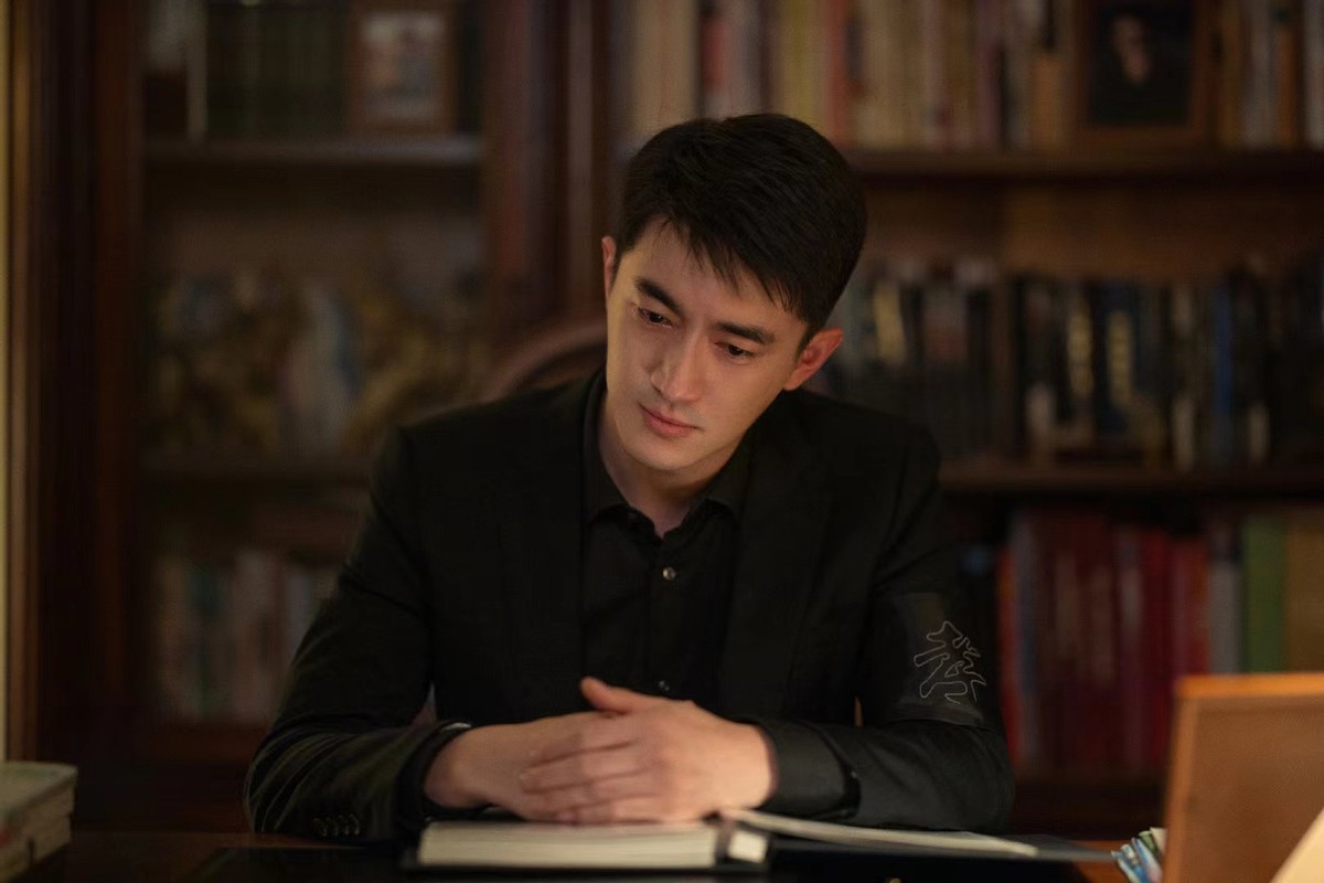 林更新|林更新火车上帮助70多岁老奶奶,对方感动回礼,现实中的他不一样