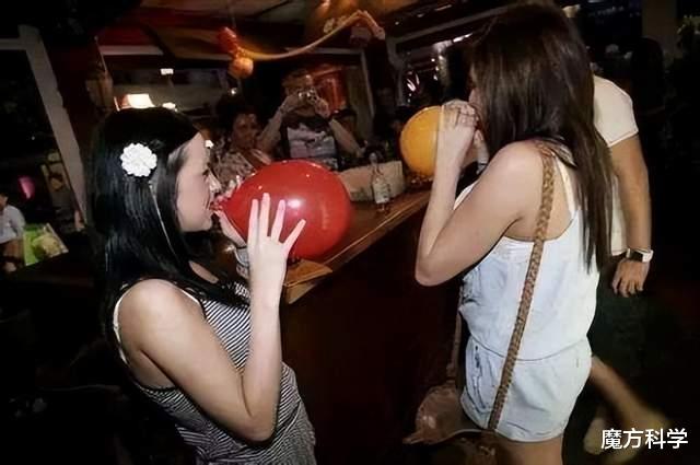 2女1男一夜吸食300瓶!笑着失控任人摆布,“笑气”到底多可怕?