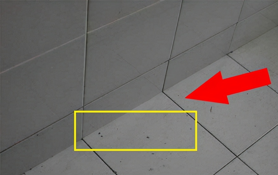 你以为卫生间只需要做好防水？贴砖不当也会漏水，很多人都不懂！