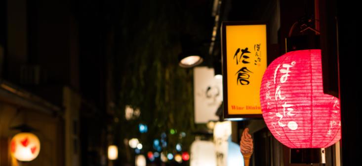 工人|每年汇回中国数千亿,到底有多少中国人出国打工,平均工资多少?