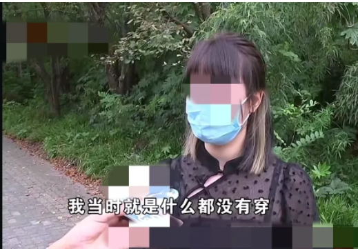浙江杭州,一个健身房内,一名男子误入女更 衣室,看见一个女士才发现自己走错