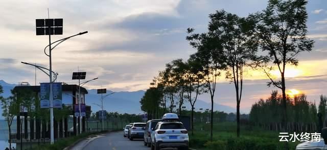 香格里拉|你在天桥湖露营看景的时候，知道这个“十里天桥”到底在哪里吗？