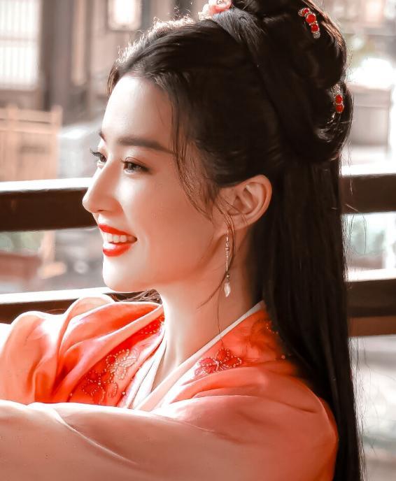 刘亦菲|当170cm的刘亦菲换了种风格，生图依然绝美，网友：时尚到不敢认