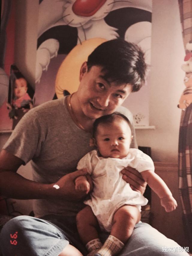 刘纯燕|金龟子要嫁女儿了！22岁女儿和初恋男友相恋9年，还有35cm身高差