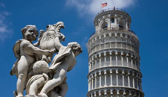 贵州|意大利最斜的建筑，经过4次地震不倒，受到许多游客们的欢迎