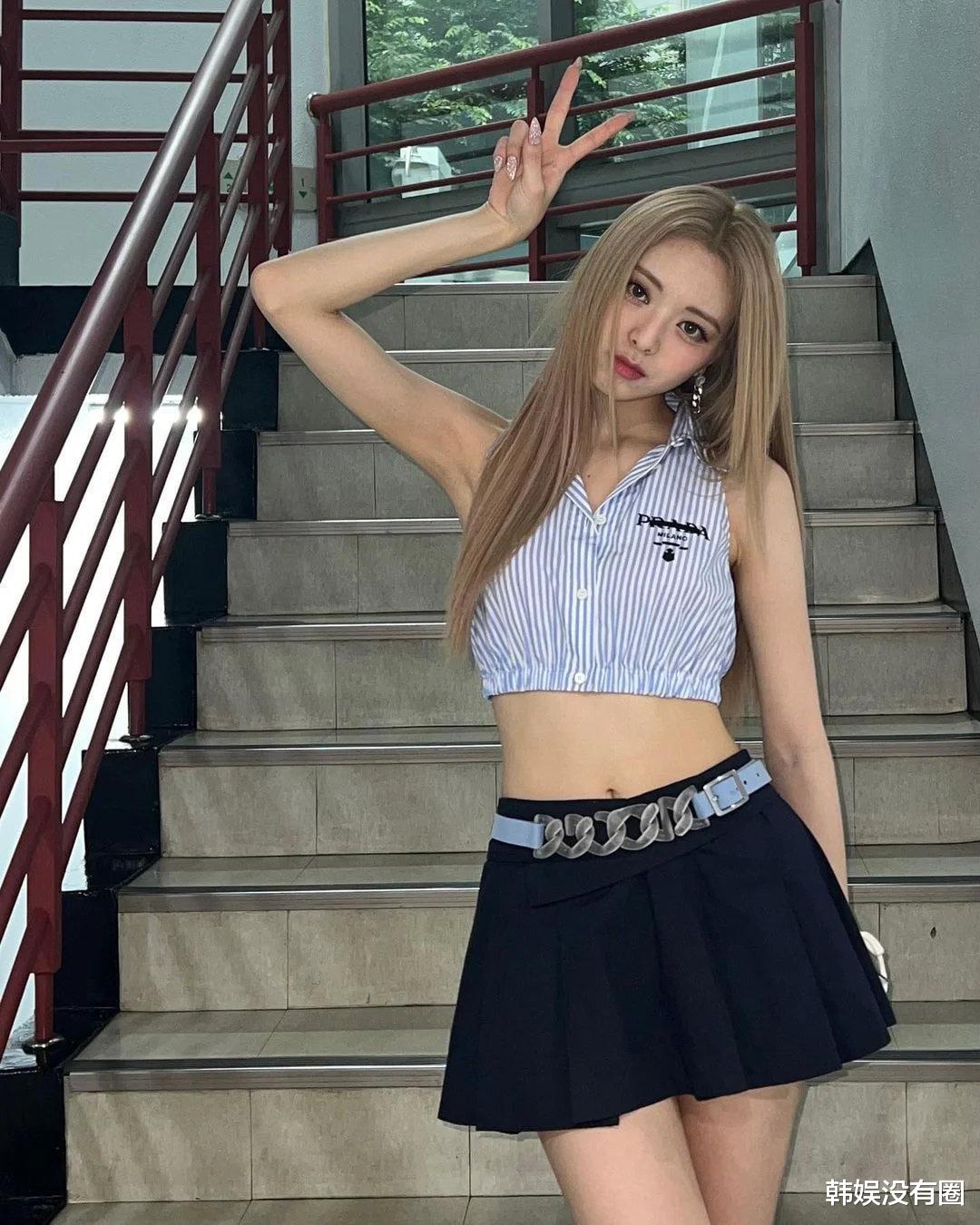 音乐会|是“人间芭比”啊！ITZY申有娜晒后台私照，大秀纤细腰肢