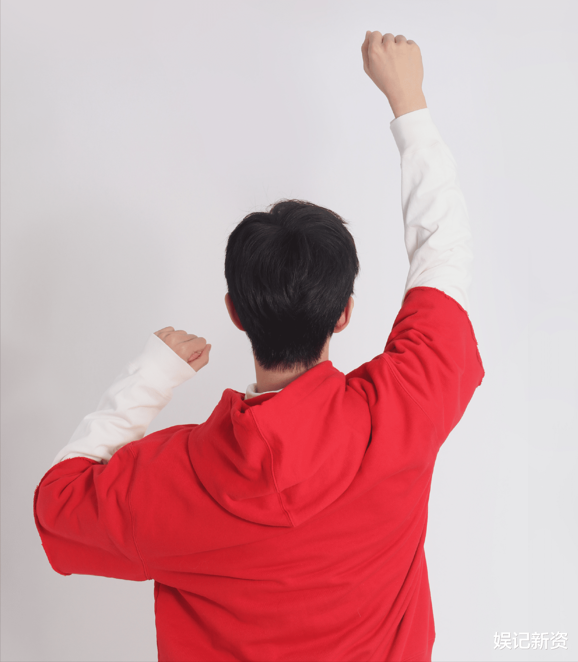 肖战|肖战2021年全球最帅男演员热度未消，2022年榜单又来了，肖战首位