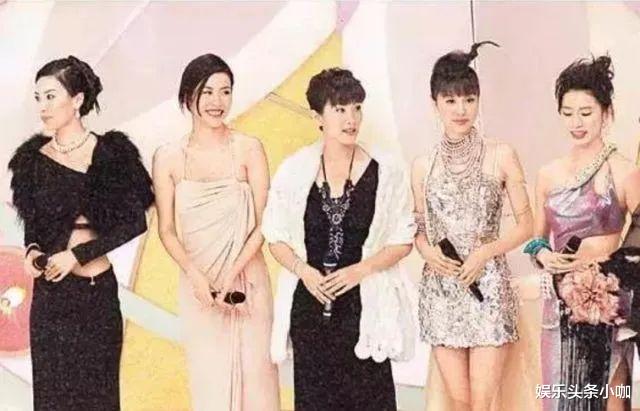 恋爱脑|她绝对是祖师级恋爱脑！